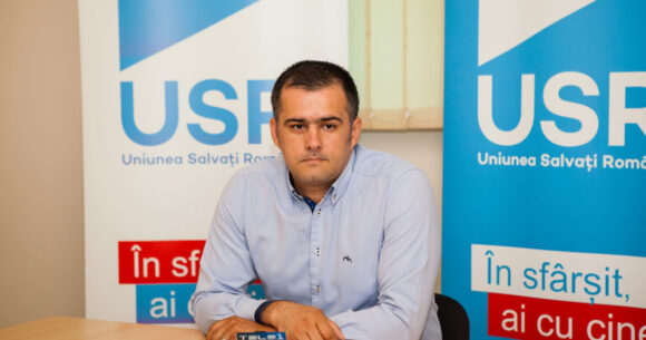 Primarul Bacăului, Viziteu, a dat în judecată un jurnalist de la Ziarul de Bacău. Edilul vrea 100.000 de lei și ștergerea articolelor